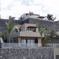 Villa in Spain, Canary Islands, Santa Cruz de Tenerife, 821 sq.m.