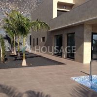 Villa in Spain, Canary Islands, Santa Cruz de Tenerife, 821 sq.m.