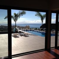 Villa in Spain, Canary Islands, Santa Cruz de Tenerife, 821 sq.m.