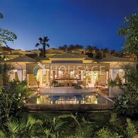 Villa in Spain, Canary Islands, Santa Cruz de Tenerife