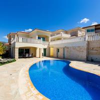 Villa in Republic of Cyprus, Eparchia Pafou, Paphos, 255 sq.m.