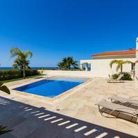 Villa in Republic of Cyprus, Eparchia Pafou, Paphos, 260 sq.m.