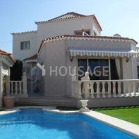 Villa in Spain, Canary Islands, Santa Cruz de Tenerife, 651 sq.m.