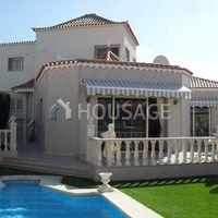 Villa in Spain, Canary Islands, Santa Cruz de Tenerife, 651 sq.m.