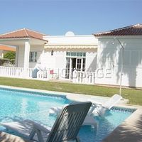 Villa in Spain, Canary Islands, Santa Cruz de Tenerife, 1080 sq.m.
