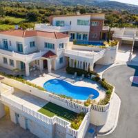 Villa in Republic of Cyprus, Eparchia Pafou, Paphos, 294 sq.m.