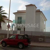 Villa in Spain, Canary Islands, Santa Cruz de Tenerife, 680 sq.m.