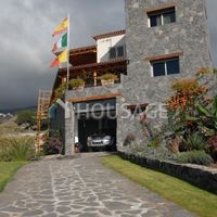 Villa in Spain, Canary Islands, Santa Cruz de Tenerife