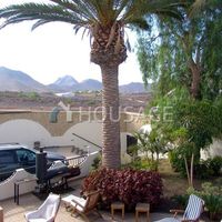 Villa in Spain, Canary Islands, Santa Cruz de Tenerife, 1201 sq.m.