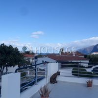 Villa in Spain, Canary Islands, Santa Cruz de Tenerife, 440 sq.m.