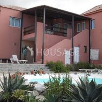 Villa in Spain, Canary Islands, Santa Cruz de Tenerife, 1338 sq.m.