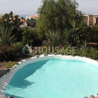 Villa in Spain, Canary Islands, Santa Cruz de Tenerife, 1338 sq.m.