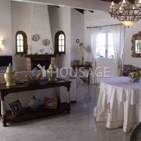 Villa in Spain, Canary Islands, Santa Cruz de Tenerife, 780 sq.m.