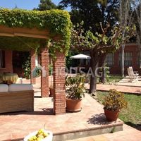 Villa in Spain, Catalunya, Sant Just Desvern, 310 sq.m.