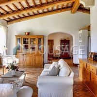 Villa in Italy, Grosseto, 630 sq.m.