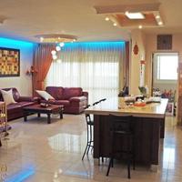 Flat in Israel, 200 sq.m.