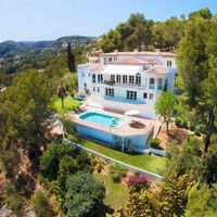 Villa in Spain, Canary Islands, Santa Cruz de la Palma, 580 sq.m.