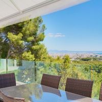 Villa in Spain, Canary Islands, Santa Cruz de la Palma, 580 sq.m.