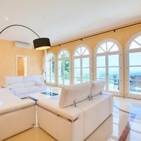 Villa in Spain, Canary Islands, Santa Cruz de la Palma, 580 sq.m.