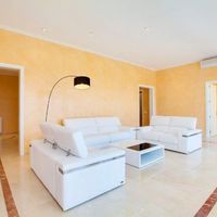 Villa in Spain, Canary Islands, Santa Cruz de la Palma, 580 sq.m.