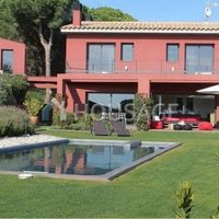 House in Spain, Catalunya, Sant Andreu de Llavaneres, 408 sq.m.