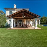 Villa in Spain, Catalunya, Gava, 700 sq.m.
