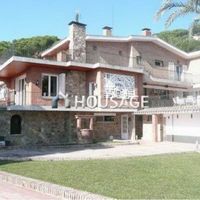 Villa in Spain, Catalunya, Cambrils, 2300 sq.m.