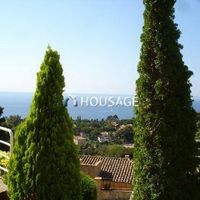 Villa in Spain, Catalunya, Girona, 260 sq.m.