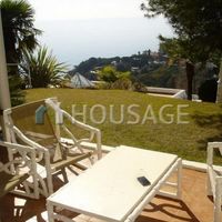 Villa in Spain, Catalunya, Girona, 300 sq.m.