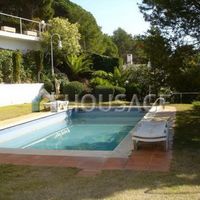 Villa in Spain, Catalunya, Girona, 300 sq.m.