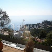 Villa in Spain, Catalunya, Girona, 300 sq.m.