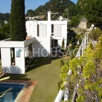 Villa in Spain, Catalunya, Girona, 300 sq.m.