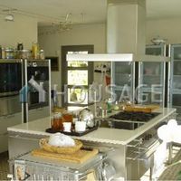 Villa in Spain, Catalunya, Girona, 440 sq.m.