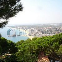 Villa in Spain, Catalunya, Girona, 440 sq.m.