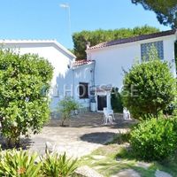 Вилла в Испании, Каталония, Гава, 460 кв.м.