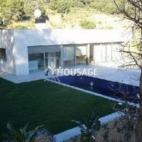 Villa in Spain, Catalunya, Girona, 330 sq.m.
