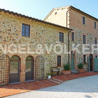 House in Italy, Umbria, Perugia, 530 sq.m.