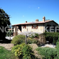 House in Italy, Umbria, Perugia, 280 sq.m.