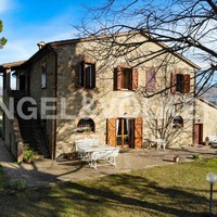 House in Italy, Umbria, Perugia, 390 sq.m.
