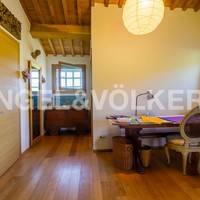 House in Italy, Umbria, Perugia, 660 sq.m.