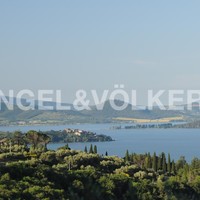 House in Italy, Umbria, Perugia, 350 sq.m.