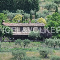 House in Italy, Umbria, Perugia, 350 sq.m.