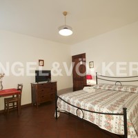 House in Italy, Umbria, Perugia, 350 sq.m.