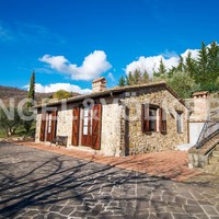 House in Italy, Umbria, Perugia, 350 sq.m.
