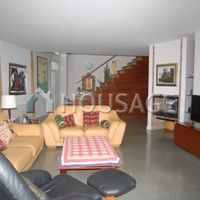 Вилла в Испании, Каталония, Сан-Андрес-де-Льеванерас, 480 кв.м.