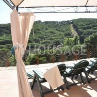 Вилла в Испании, Каталония, Сан-Андрес-де-Льеванерас, 330 кв.м.