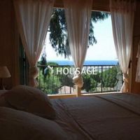 Villa in Spain, Catalunya, Cambrils, 350 sq.m.