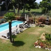 Вилла в Испании, Каталония, Сан-Андрес-де-Льеванерас, 380 кв.м.