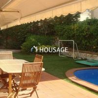 Вилла в Испании, Каталония, Сан-Андрес-де-Льеванерас, 330 кв.м.