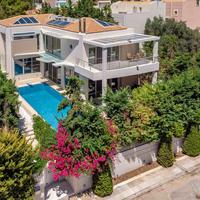 Villa in Greece, 620 sq.m.